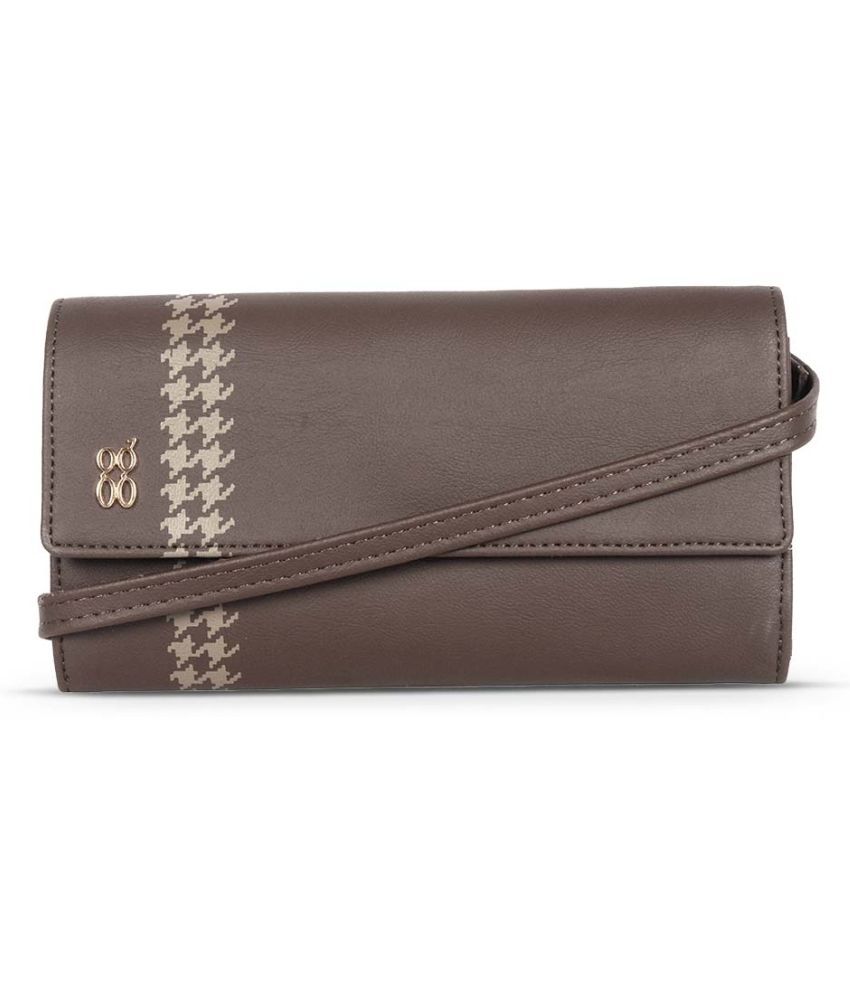     			Baggit Faux Leather Brown Women's Zip Around Wallet ( Pack of 1 )