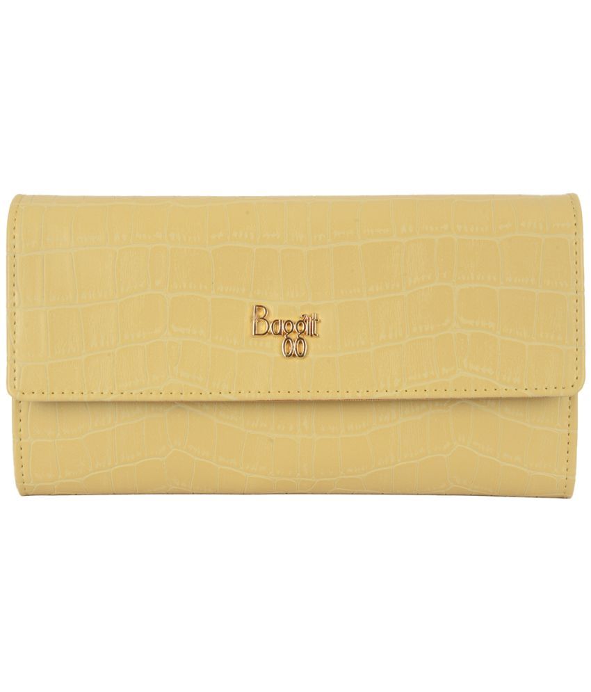     			Baggit Faux Leather Yellow Women's Three fold Wallet ( Pack of 1 )