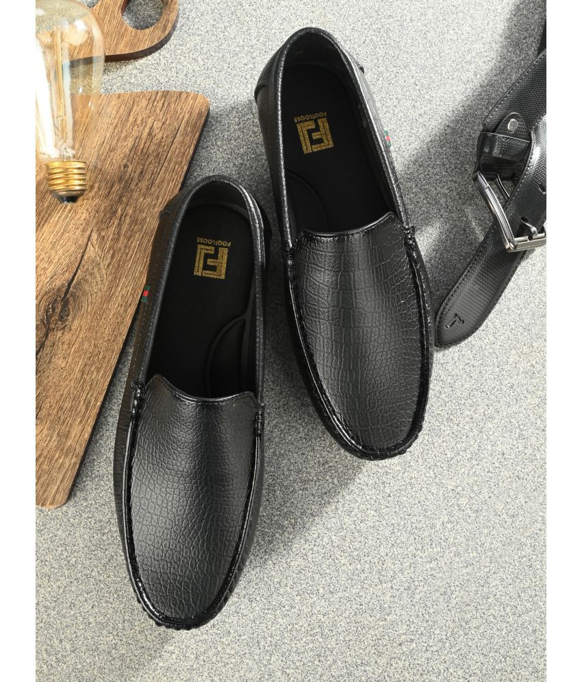     			Footloose Black Men's Slip on