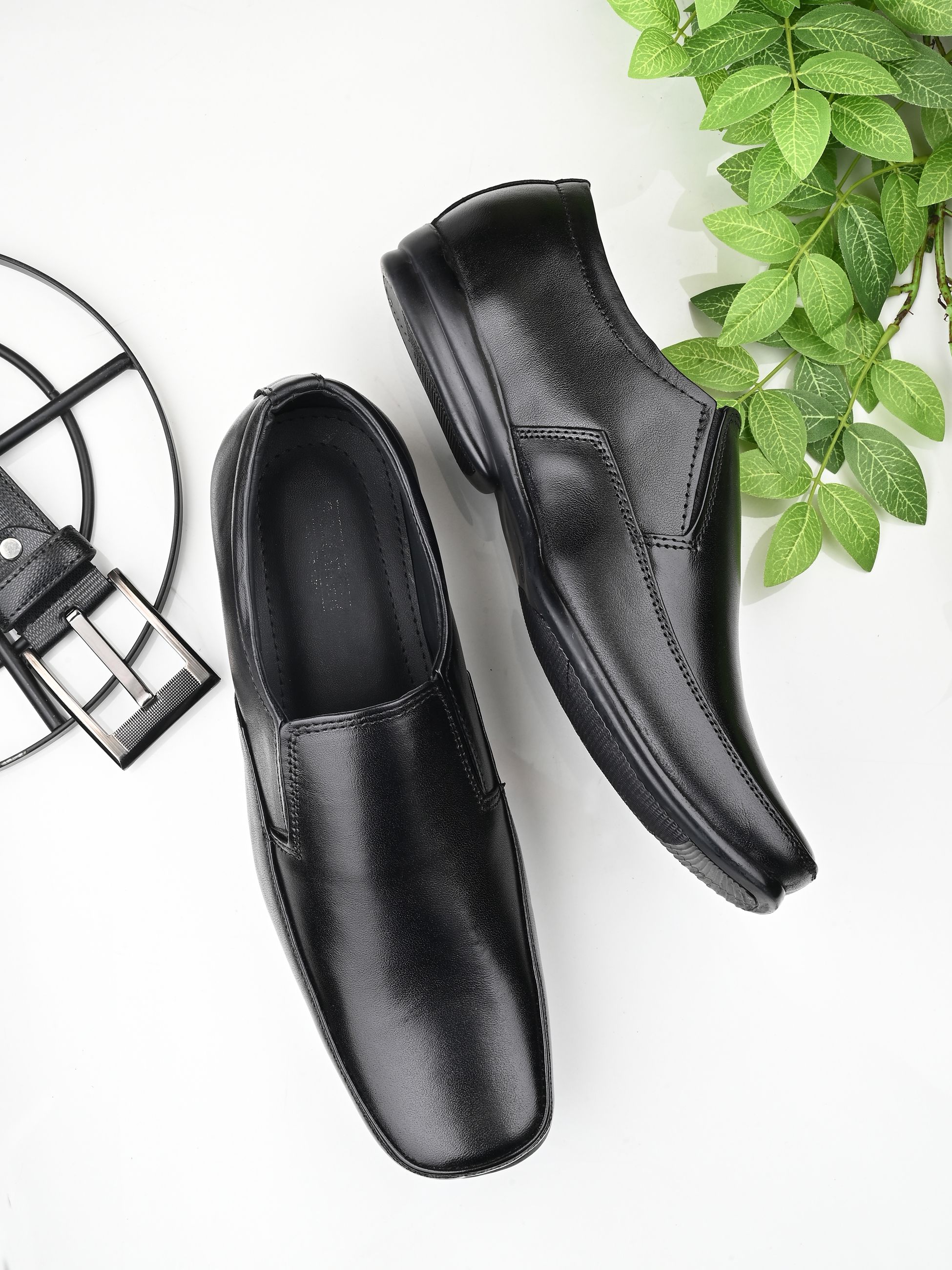     			Footloose Black Men's Slip On Formal Shoes