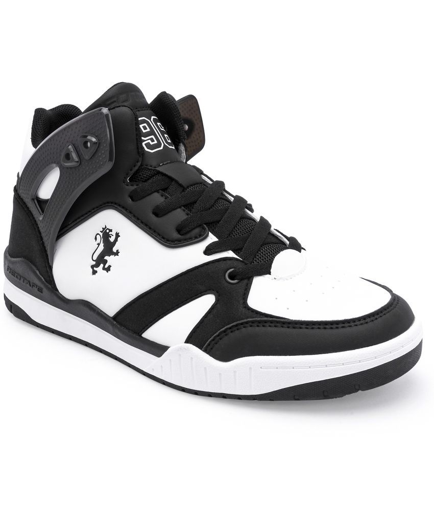     			Red Tape RSL032 Black Men's Sneakers