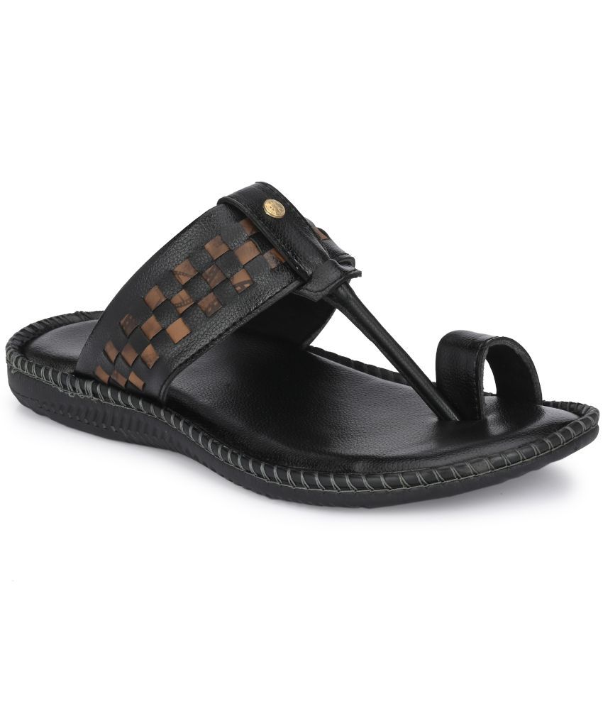     			Leeport Black Men's Kolhapuris