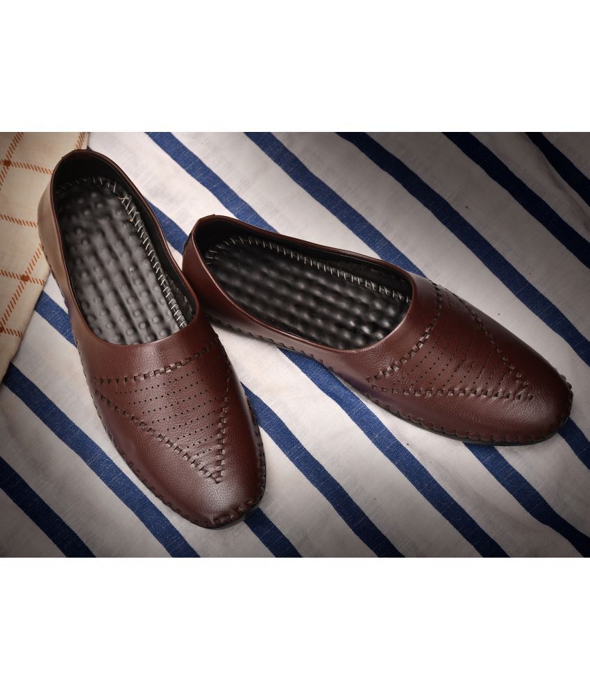     			Akiko Coffee Men's Slip on