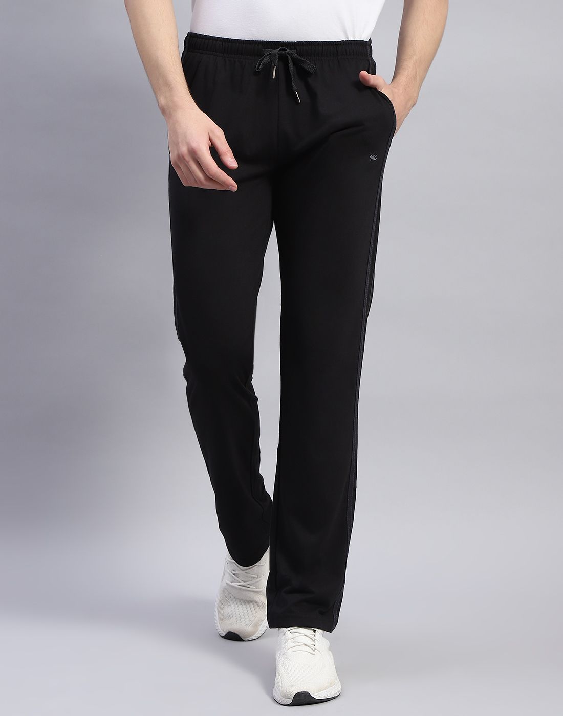     			Monte Carlo Black Cotton Blend Men's Trackpants ( Pack of 1 )