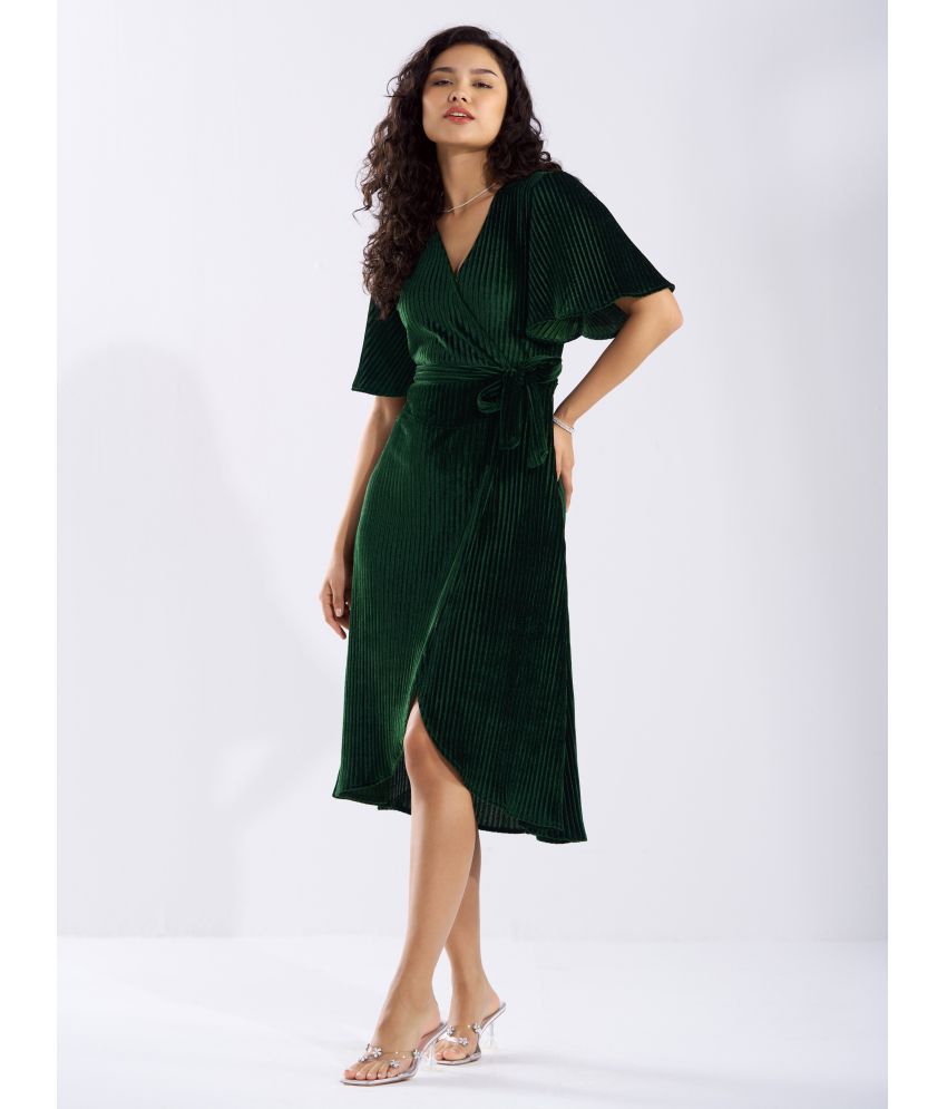     			aask Velvet Solid Midi Women's Fit & Flare Dress - Green ( Pack of 1 )