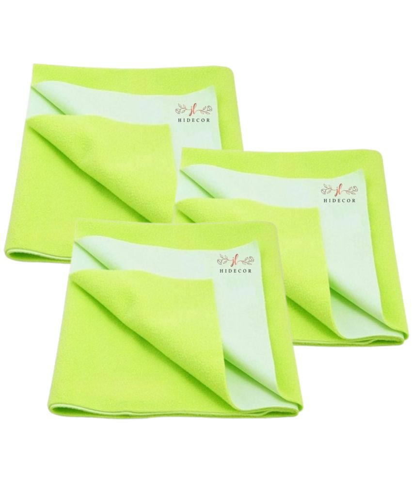     			HIDECOR Green Laminated Bed Protector Sheet ( Pack of 3 )