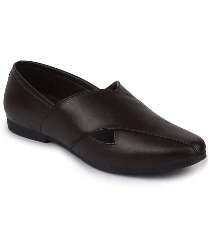     			Fausto Brown Men's Jutti