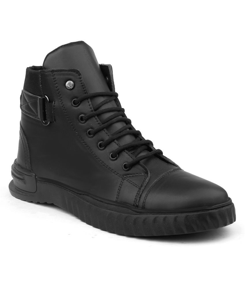     			Wixom Black Men's Casual Boots