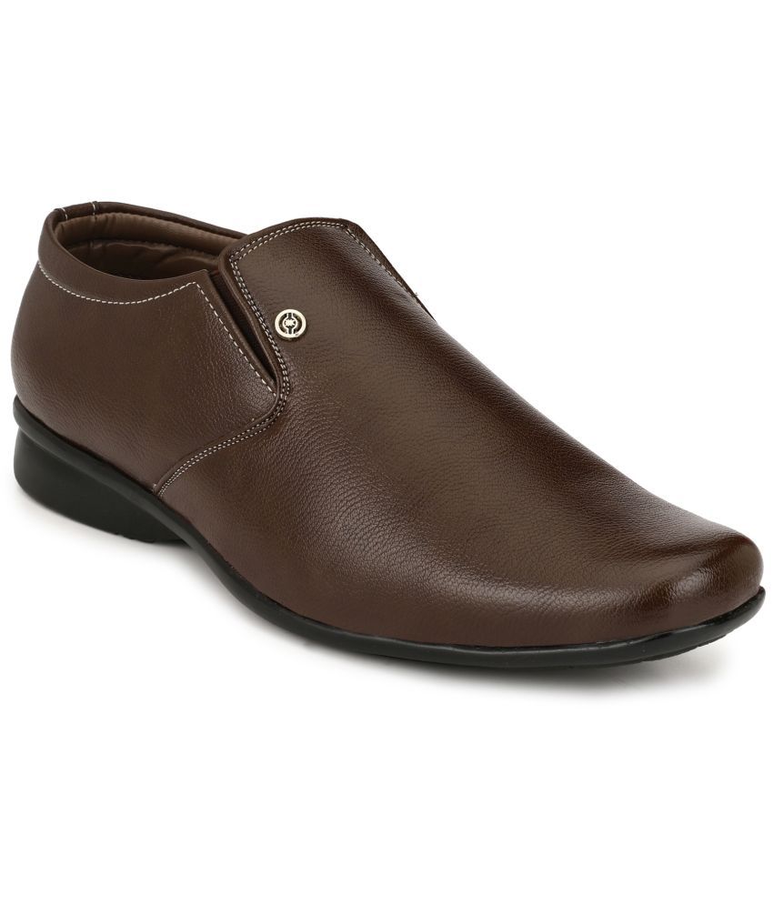     			RL Rocklin Men Brown Men's Slip On Formal Shoes