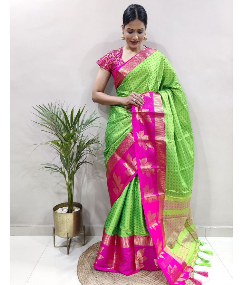     			A TO Z CART Banarasi Silk Embellished Saree With Blouse Piece - Mauve ( Pack of 1 )