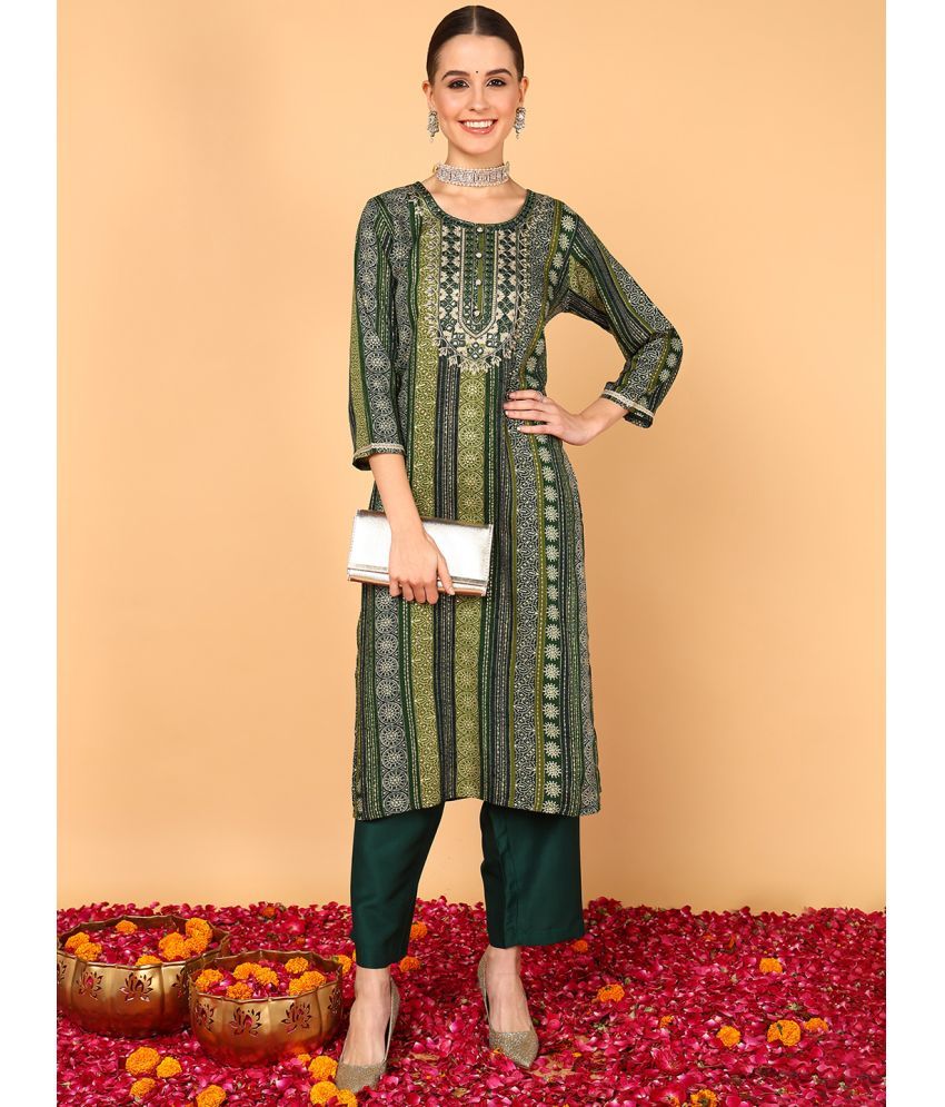     			Vaamsi Cotton Blend Embroidered Straight Women's Kurti - Green ( Pack of 1 )