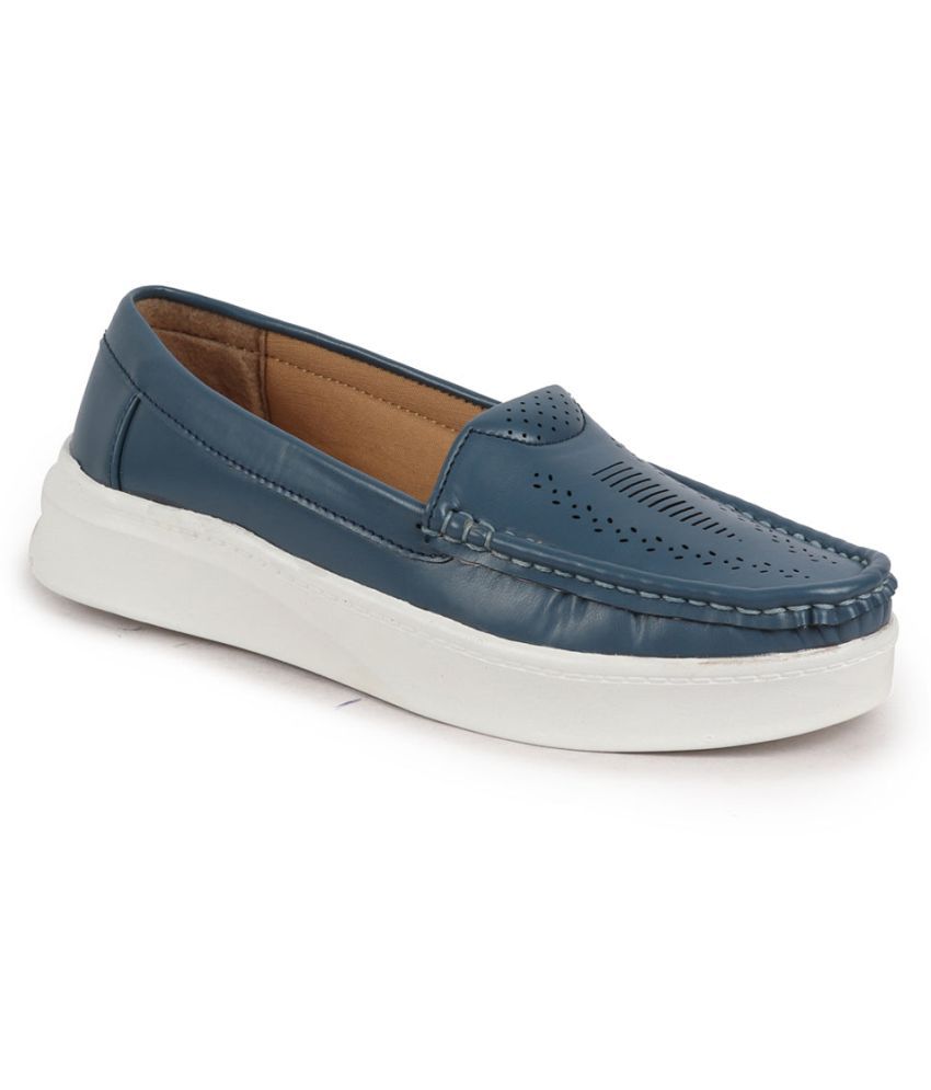     			Fausto Blue Women's Loafers