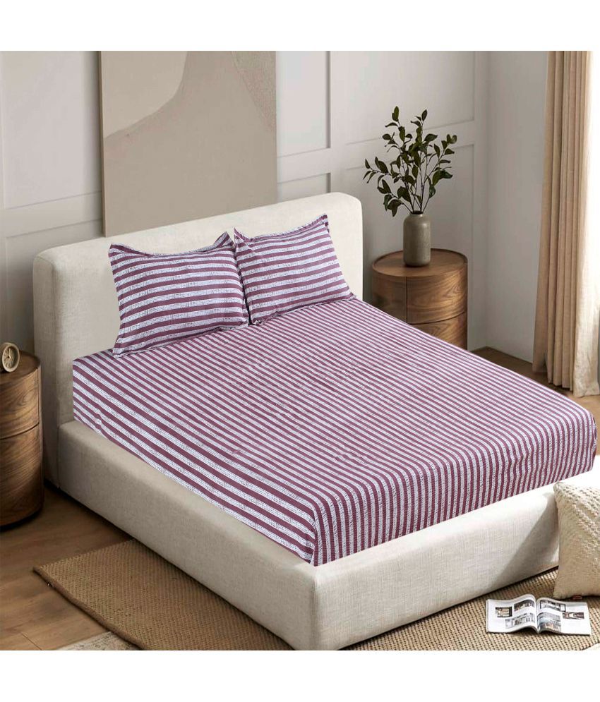     			Valtellina Cotton Vertical Striped 1 Double Bedsheet with 2 Pillow Covers - Maroon