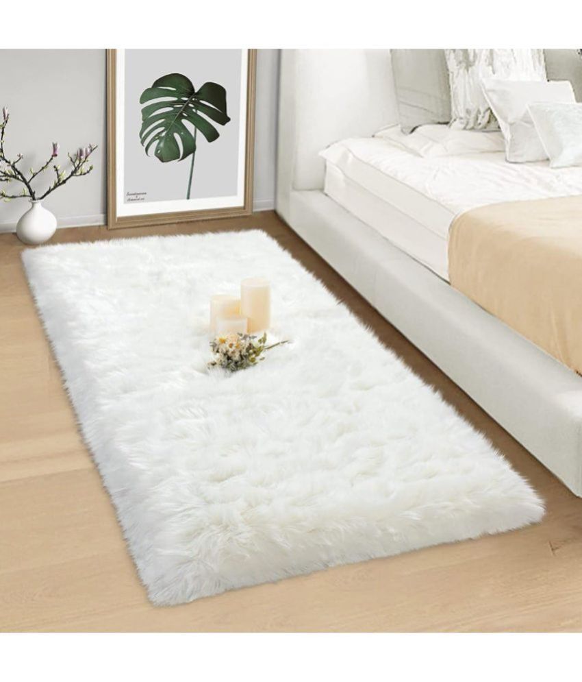     			NAMRA White Others Floor Mat ( Pack of 1 )