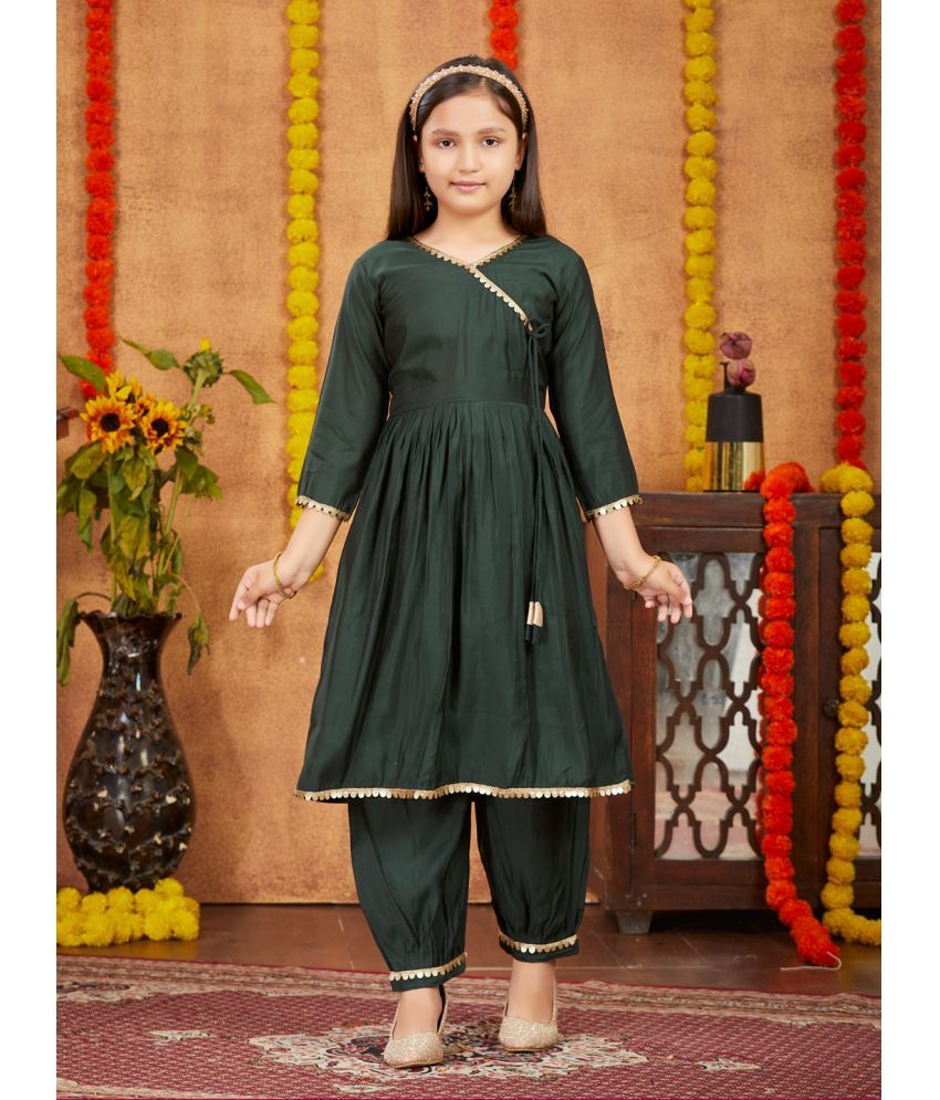     			Aarika Girls Silk Patiala Kurta Set ( Pack of 1 , Dark Green )