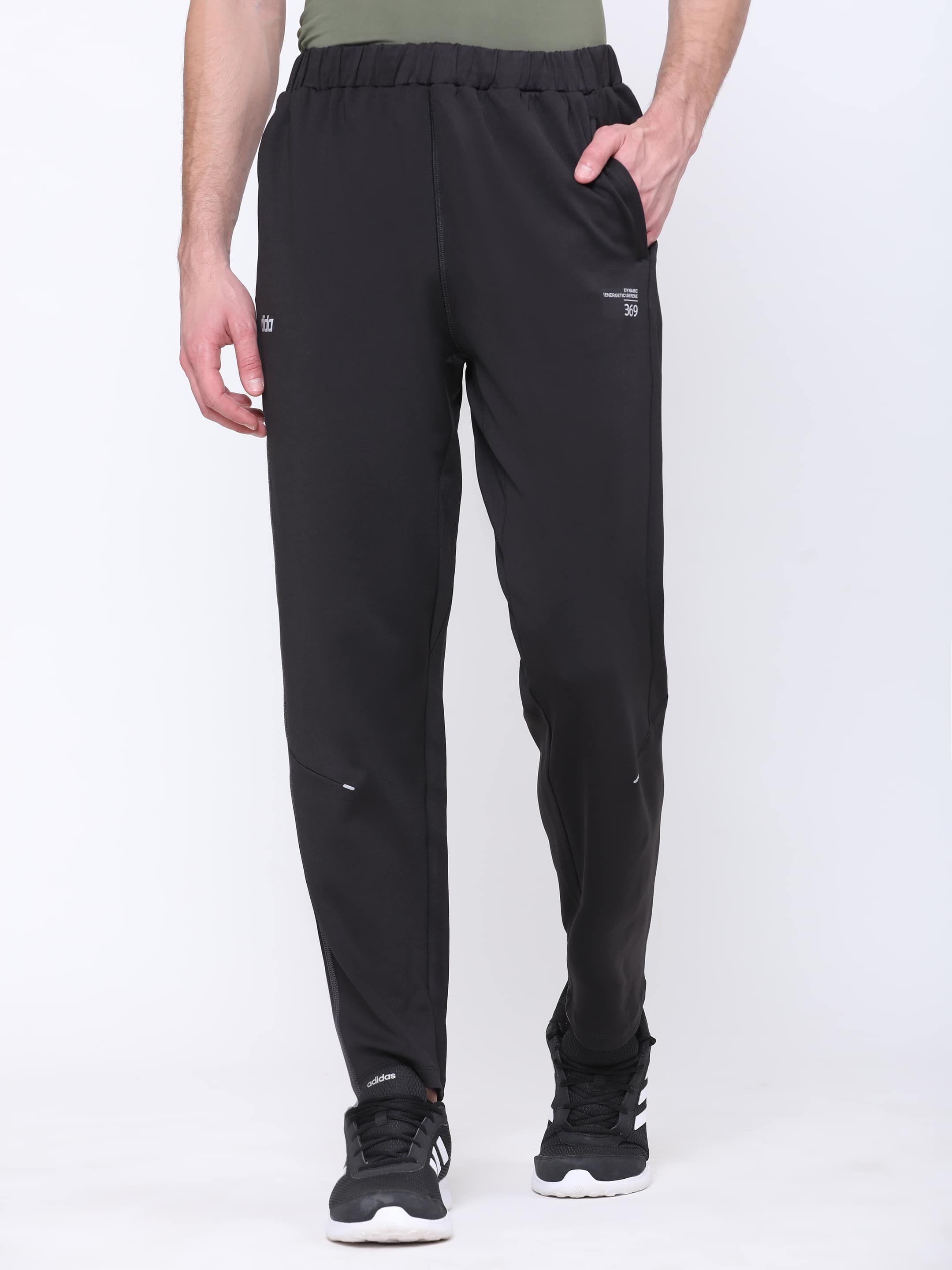     			Dida Sportswear Black Polyester Men's Sports Trackpants ( Pack of 1 )