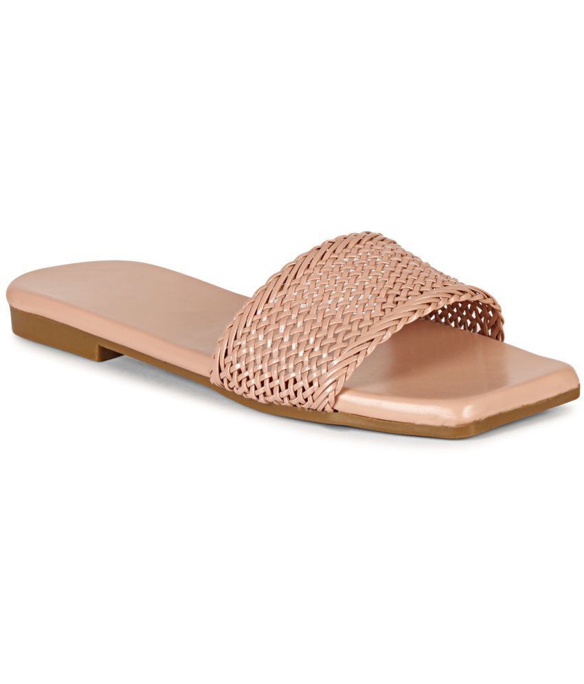     			Ishransh Peach Women's Flats