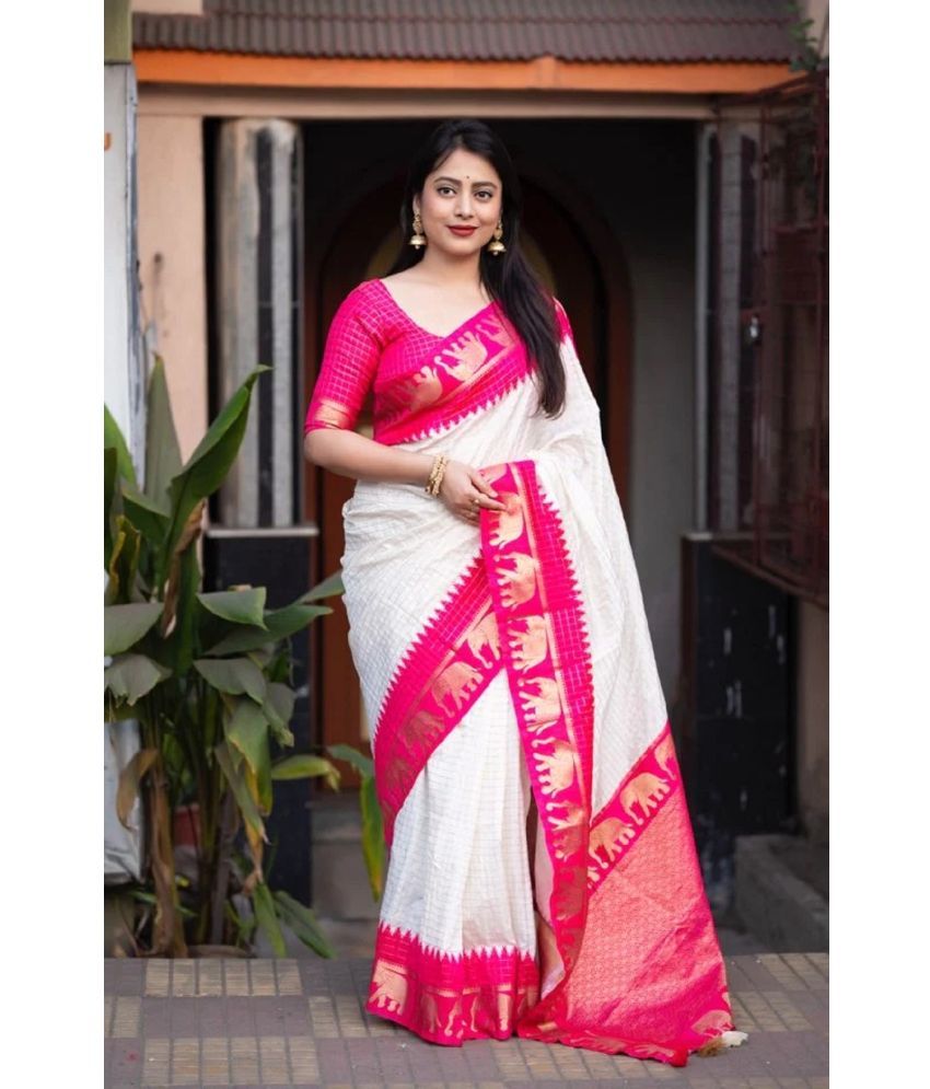     			Aika Banarasi Silk Embellished Saree With Blouse Piece - Pink ( Pack of 1 )