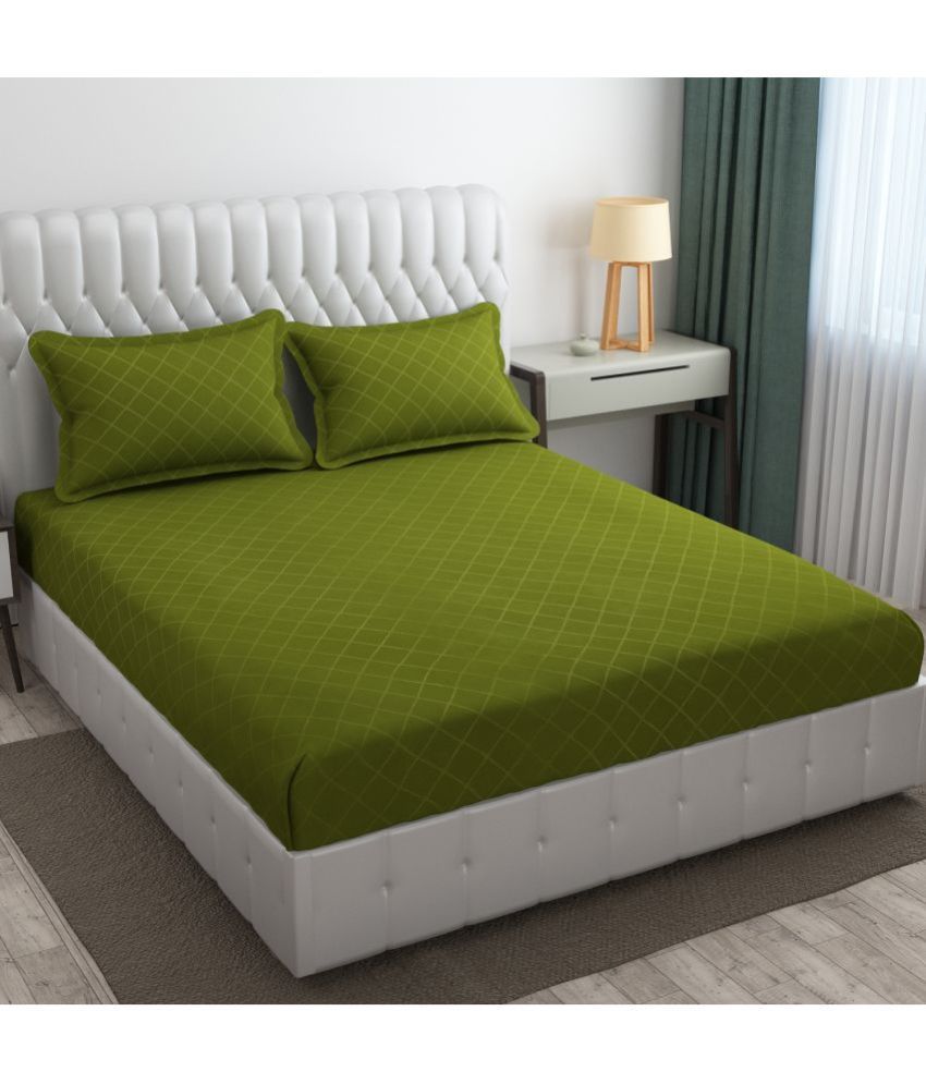     			Apala Microfiber Small Checks 1 Double King Size Bedsheet with 2 Pillow Covers - Green