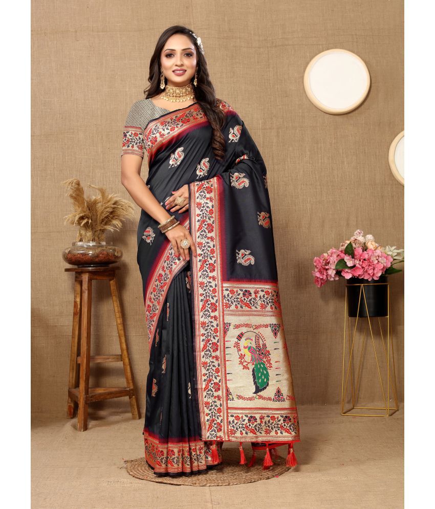     			OFLINE SELCTION Silk Blend Woven Saree With Blouse Piece - Black ( Pack of 1 )