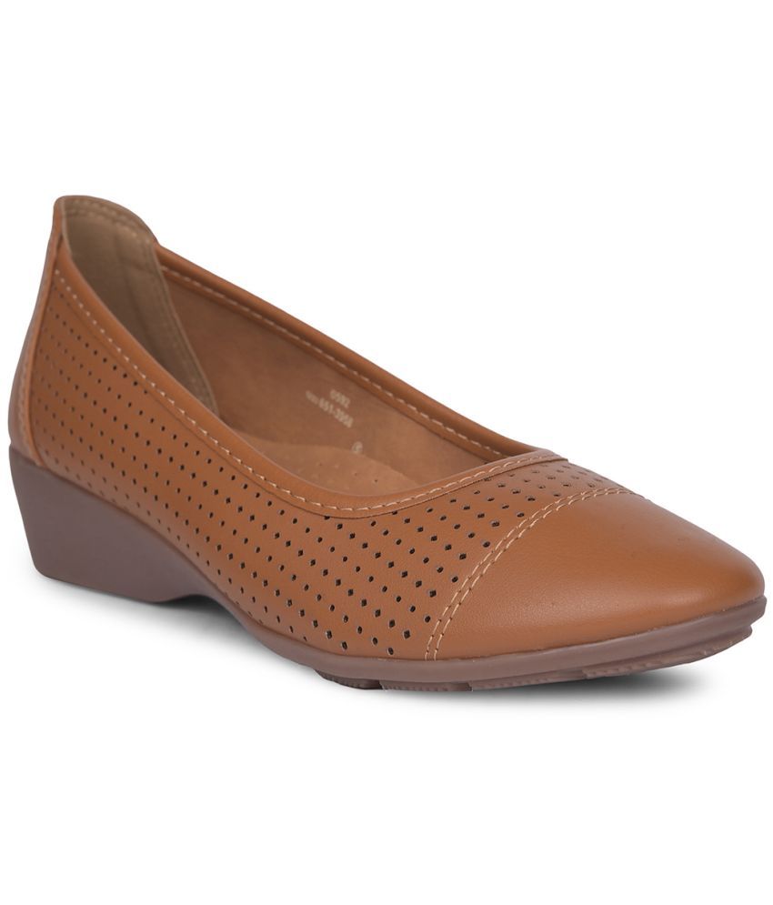     			Bata Brown Women's Casual Ballerinas