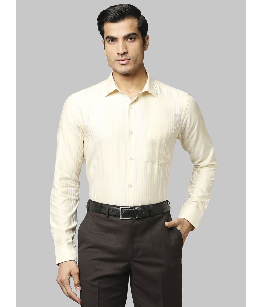     			Park Avenue Cotton Slim Fit Full Sleeves Men's Formal Shirt - Yellow ( Pack of 1 )