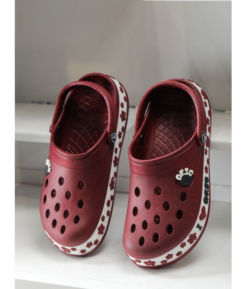     			Abros Maroon Clogs