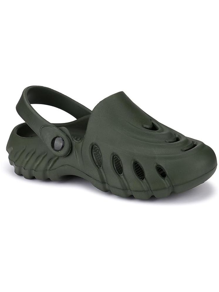     			An Designs - Green Men's Clogs