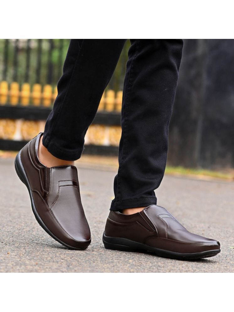     			POS Planet of Shoes Brown Men's Slip On Formal Shoes