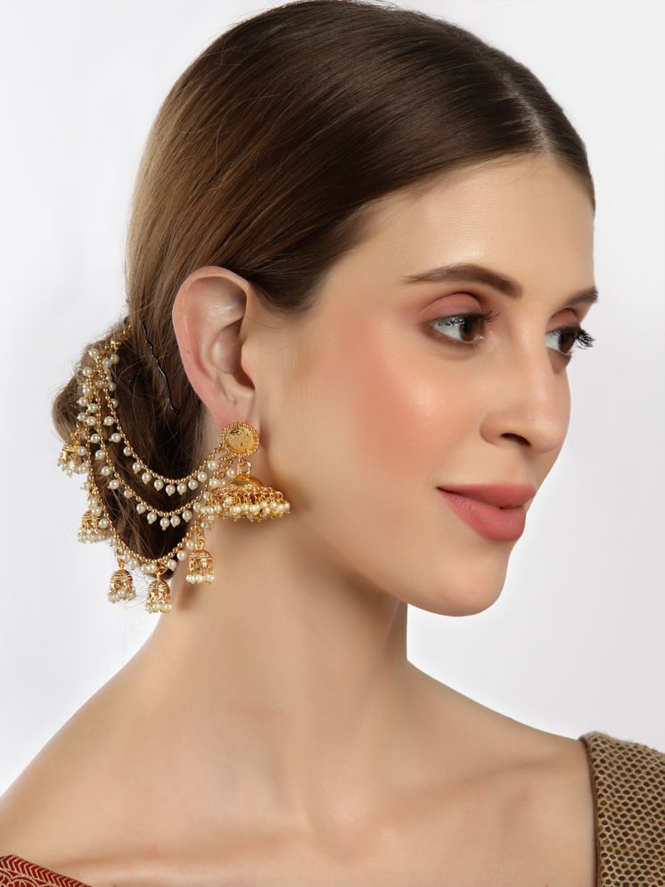     			Zeneme Gold EarCuff Earrings ( Pack of 1 )