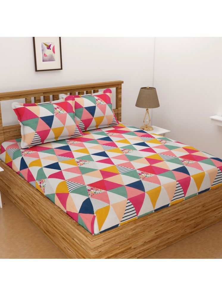     			UrbanArts Microfiber Geometric 1 Double with 2 Pillow Covers - Multicolor