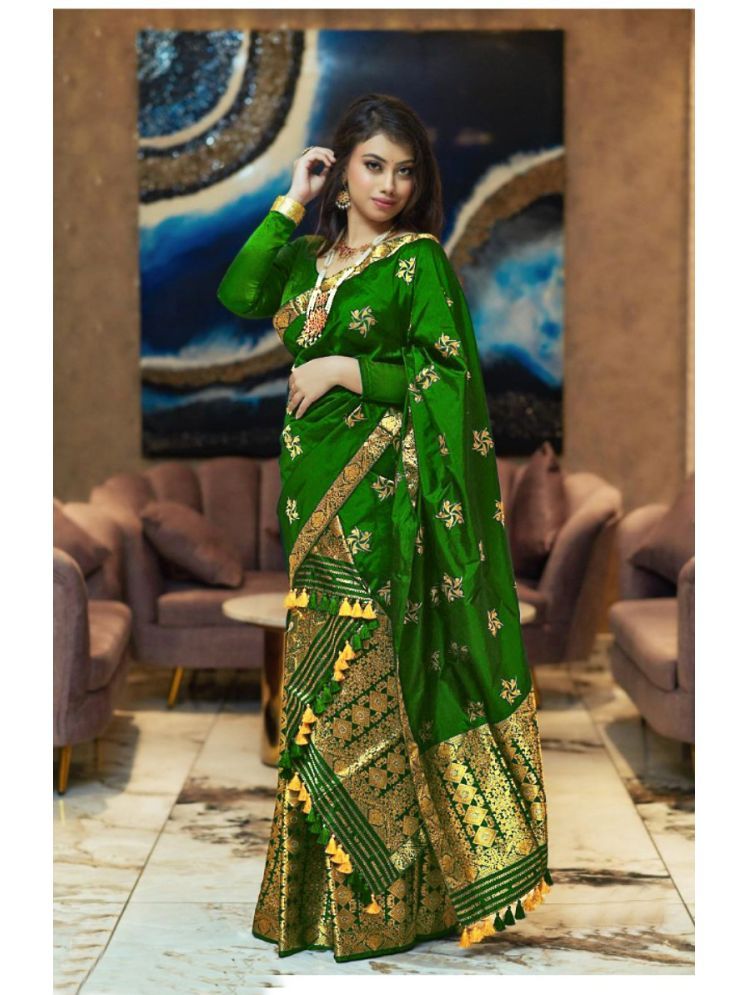     			VM Selling Hub Silk Self Design Saree With Blouse Piece - LightGreen ( Pack of 1 )