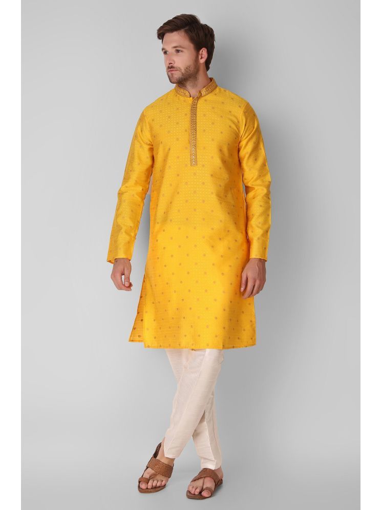     			koshin Yellow Silk Men's Regular Kurta ( Pack of 1 )