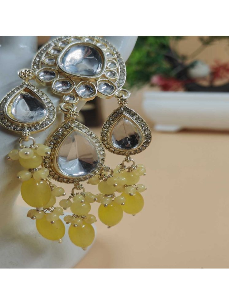     			Jiyanshi fashion Yellow Chandelier Earrings ( Pack of 1 )