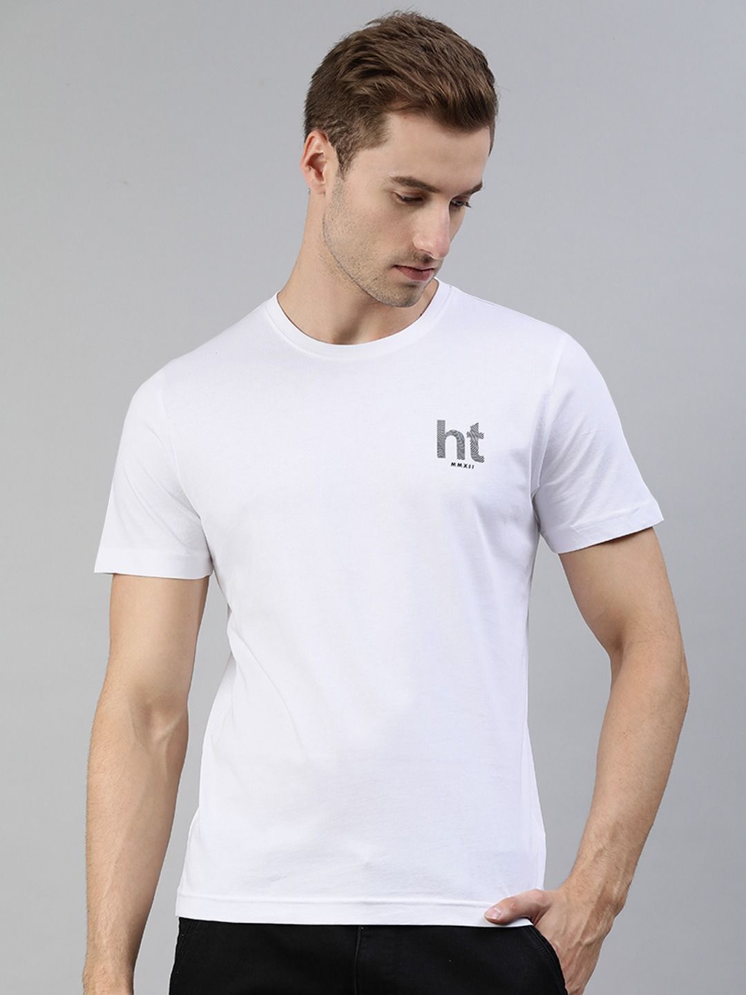     			Huetrap - White Cotton Blend Regular Fit Men's T-Shirt ( Pack of 1 )