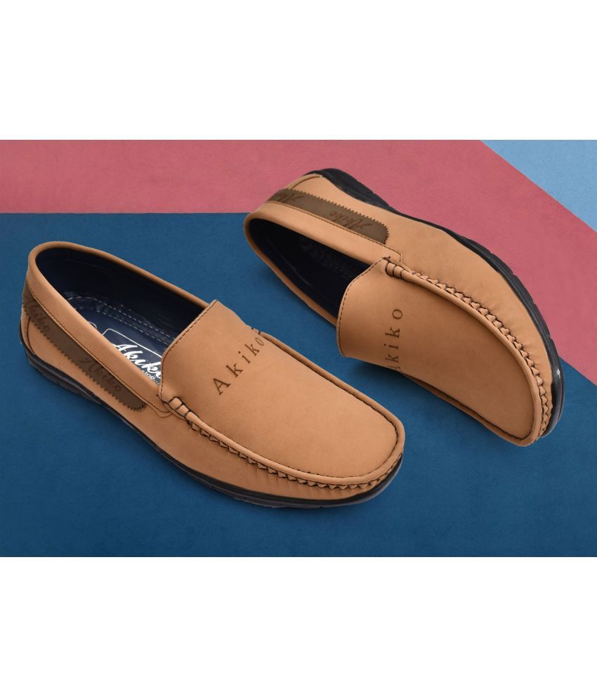     			Akiko Tan Men's Slip on