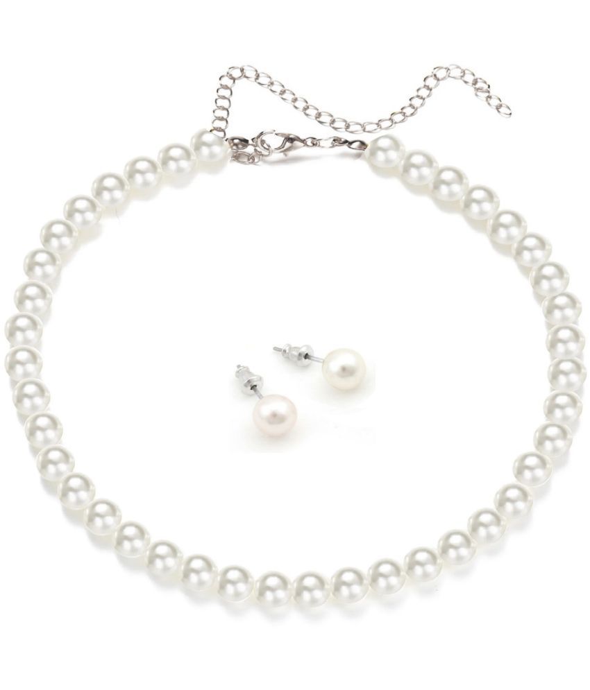     			GIRISA White Glass Necklace Set ( Pack of 1 )