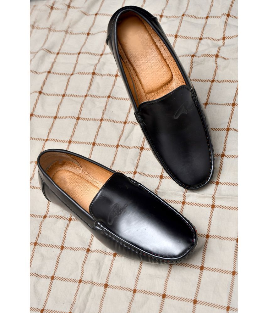     			Akiko Black Men's Slip on