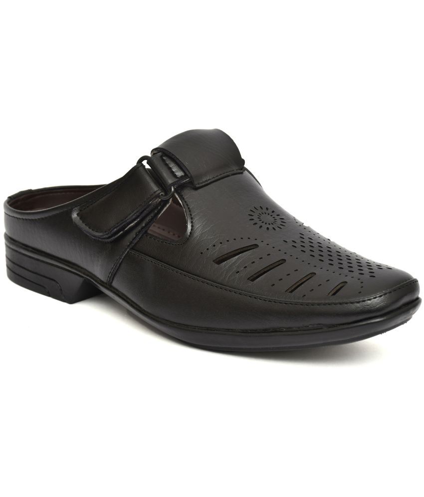     			HiDa Black Men's Slip On Formal Shoes