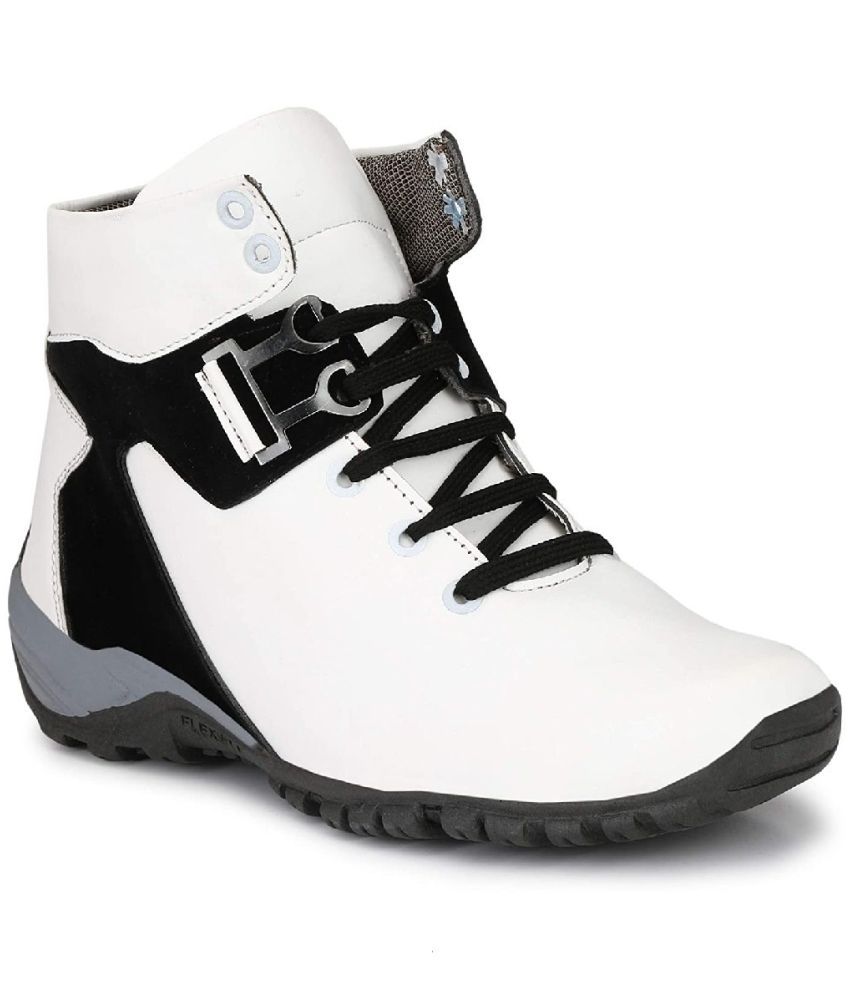     			Big Fox White Men's Lifestyle Shoes