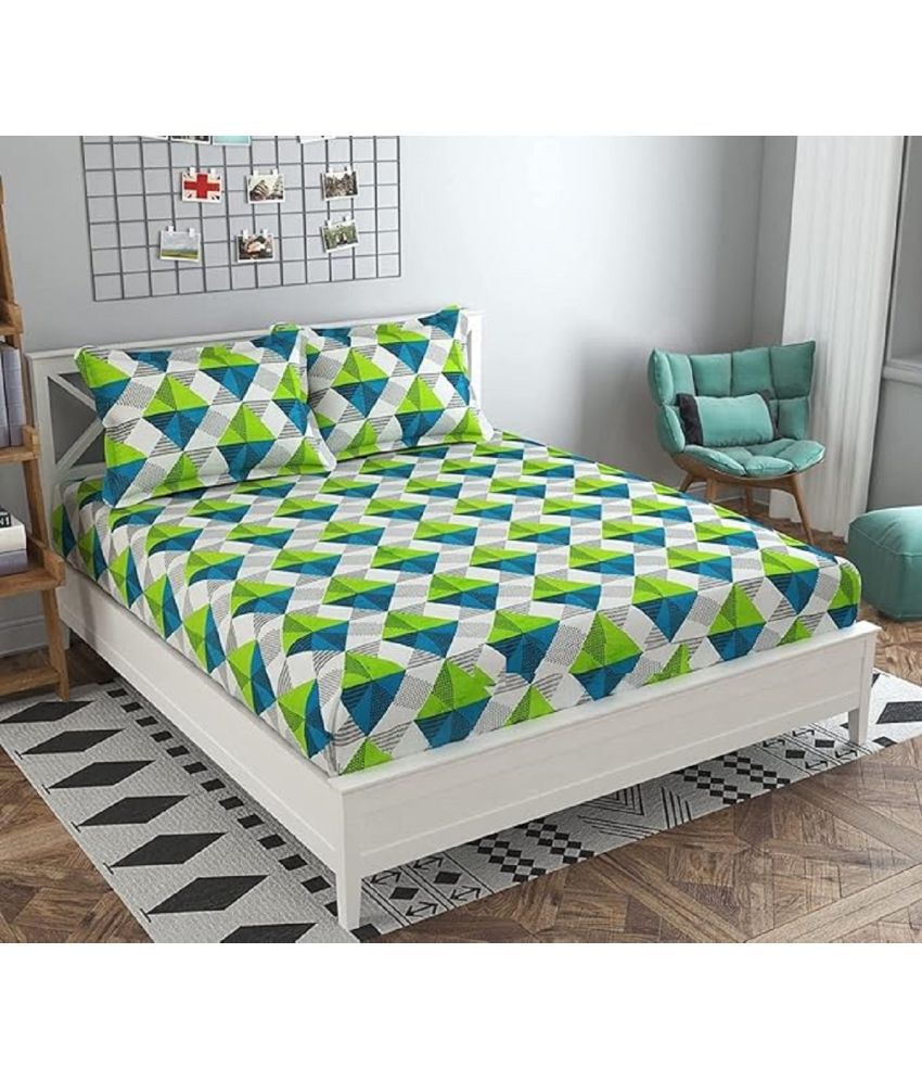     			Blinkberry Microfiber Geometric 1 Double King Size Bedsheet with 2 Pillow Covers - Green