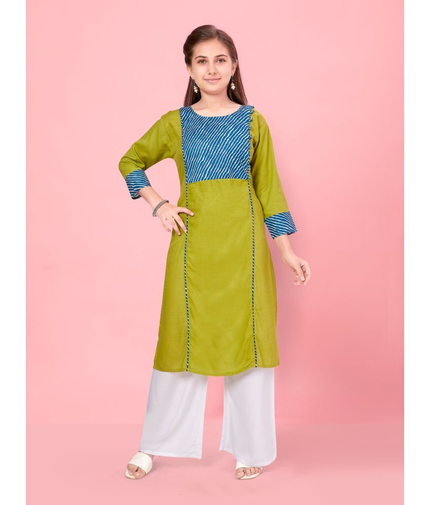     			Aarika Green Cotton Girls Kurti ( Pack of 1 )