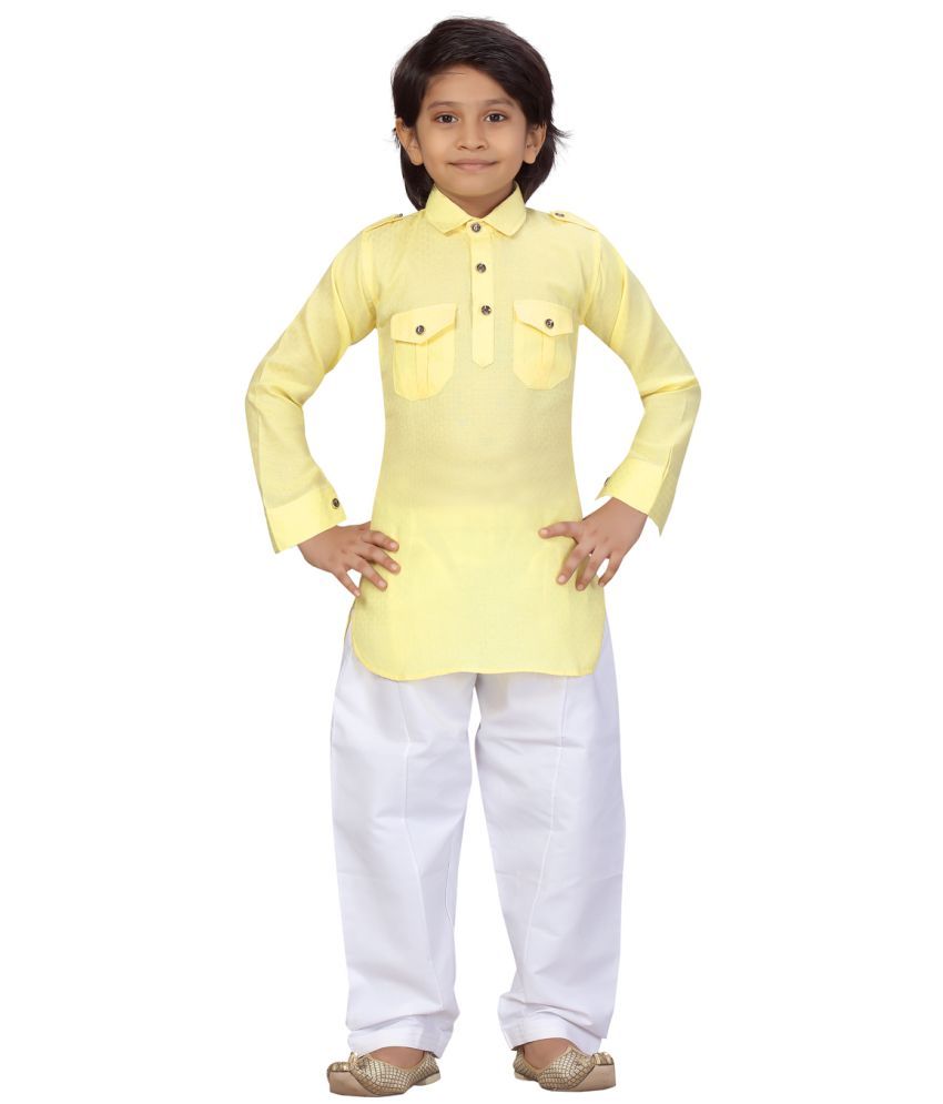     			Aarika Yellow Cotton Boys Kurta Sets ( Pack of 1 )