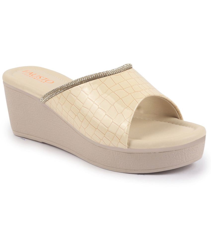     			Fausto Beige Women's Flats