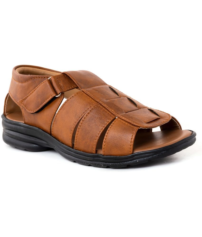     			INFINITRENZ - Tan Men's Sandals