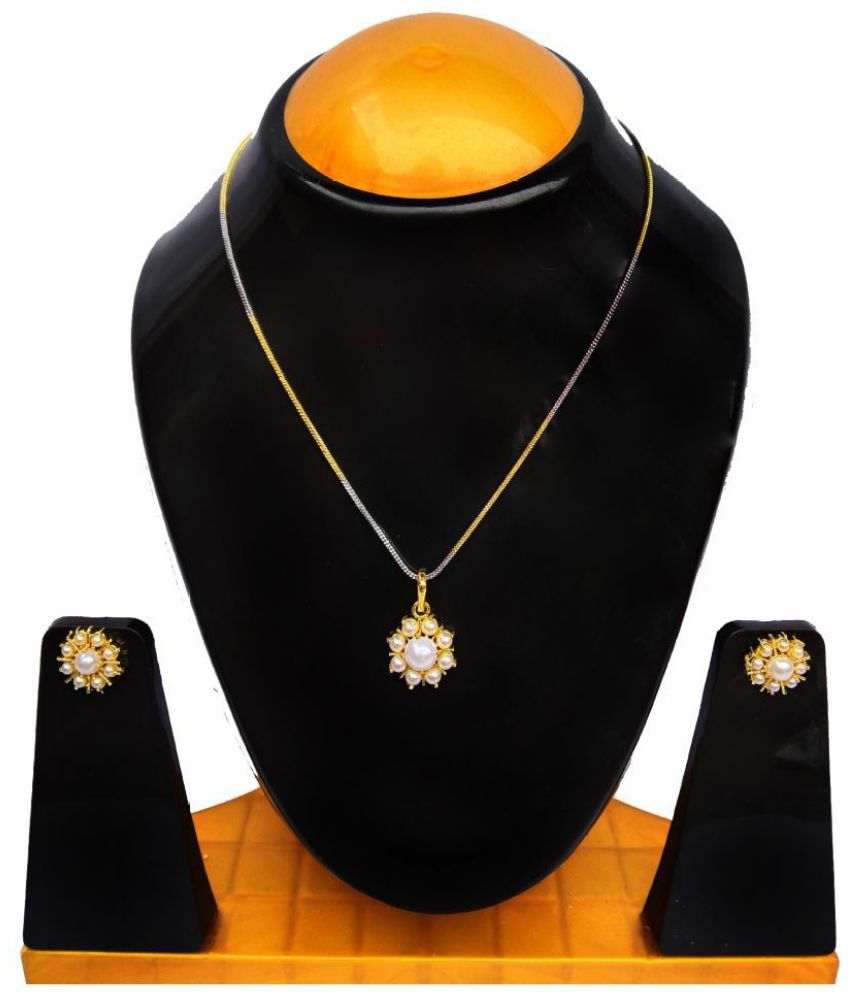     			Sunhari Jewels White Pendant set ( Pack of 1 )