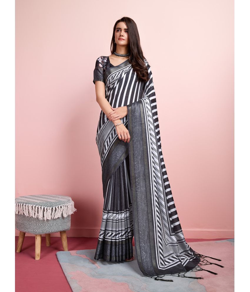     			Rekha Maniyar Silk Blend Striped Saree With Blouse Piece - Black ( Pack of 1 )