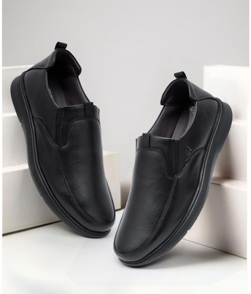     			viv Black Men's Mocassin Formal Shoes