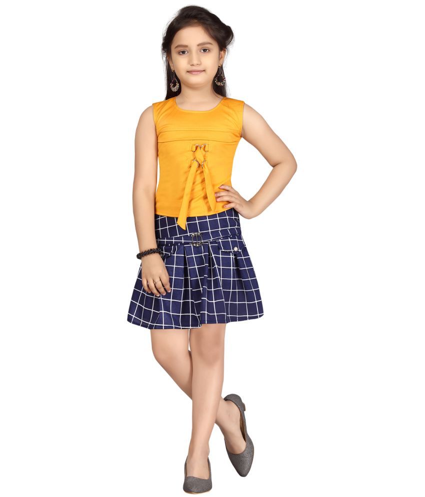     			Aarika Yellow Cotton Blend Girls Top With Skirt ( Pack of 1 )