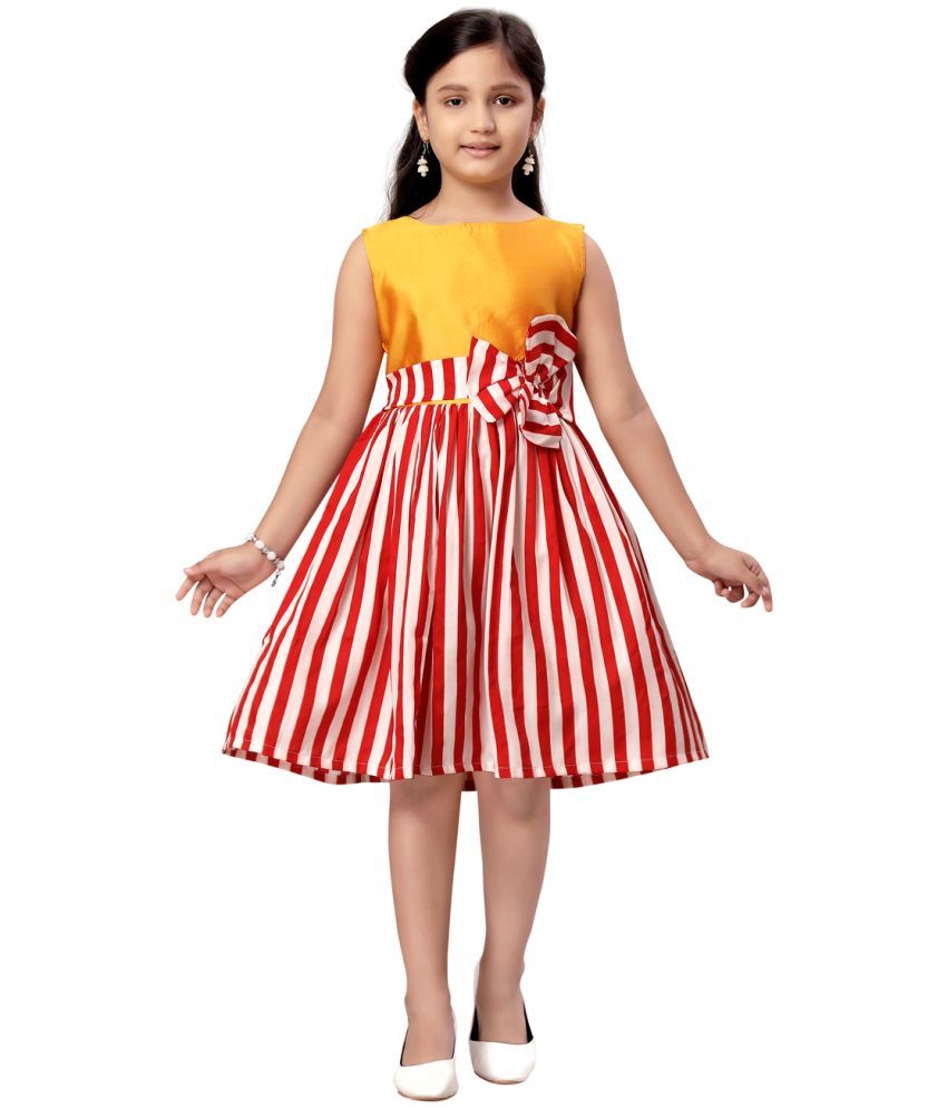     			Aarika Cotton Blend Fit And Flare Dress For Girls ( Pack of 1 , Gold )